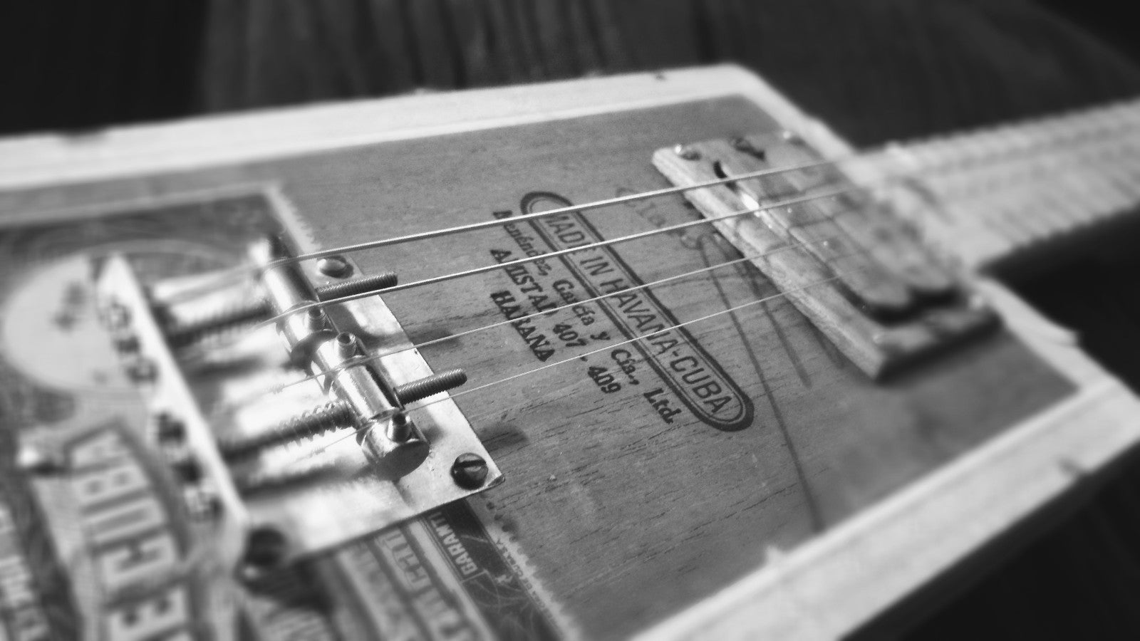 Histoire de la Cigar Box Guitar