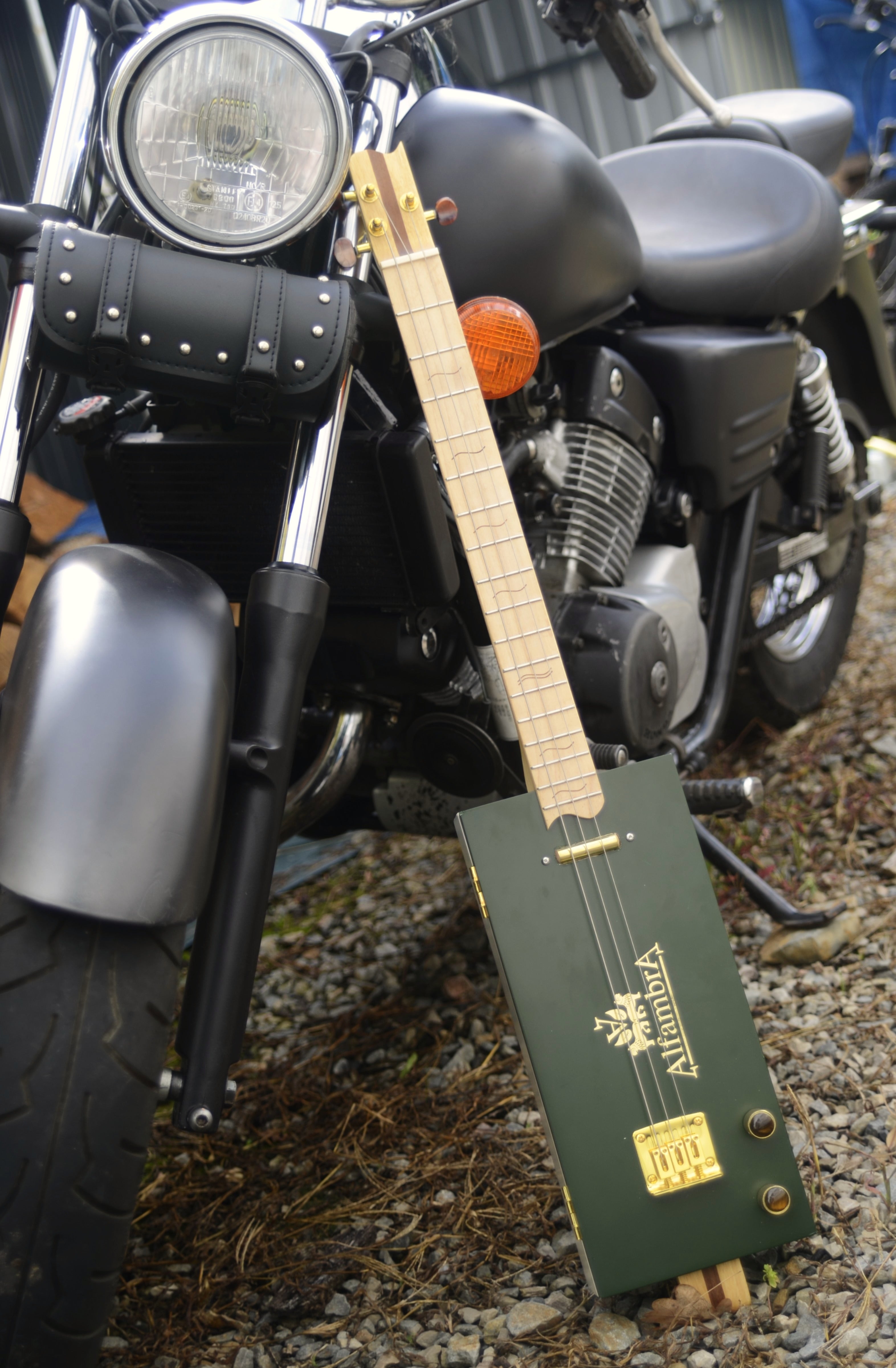 cigarbox #6 Alfambra Lipstick