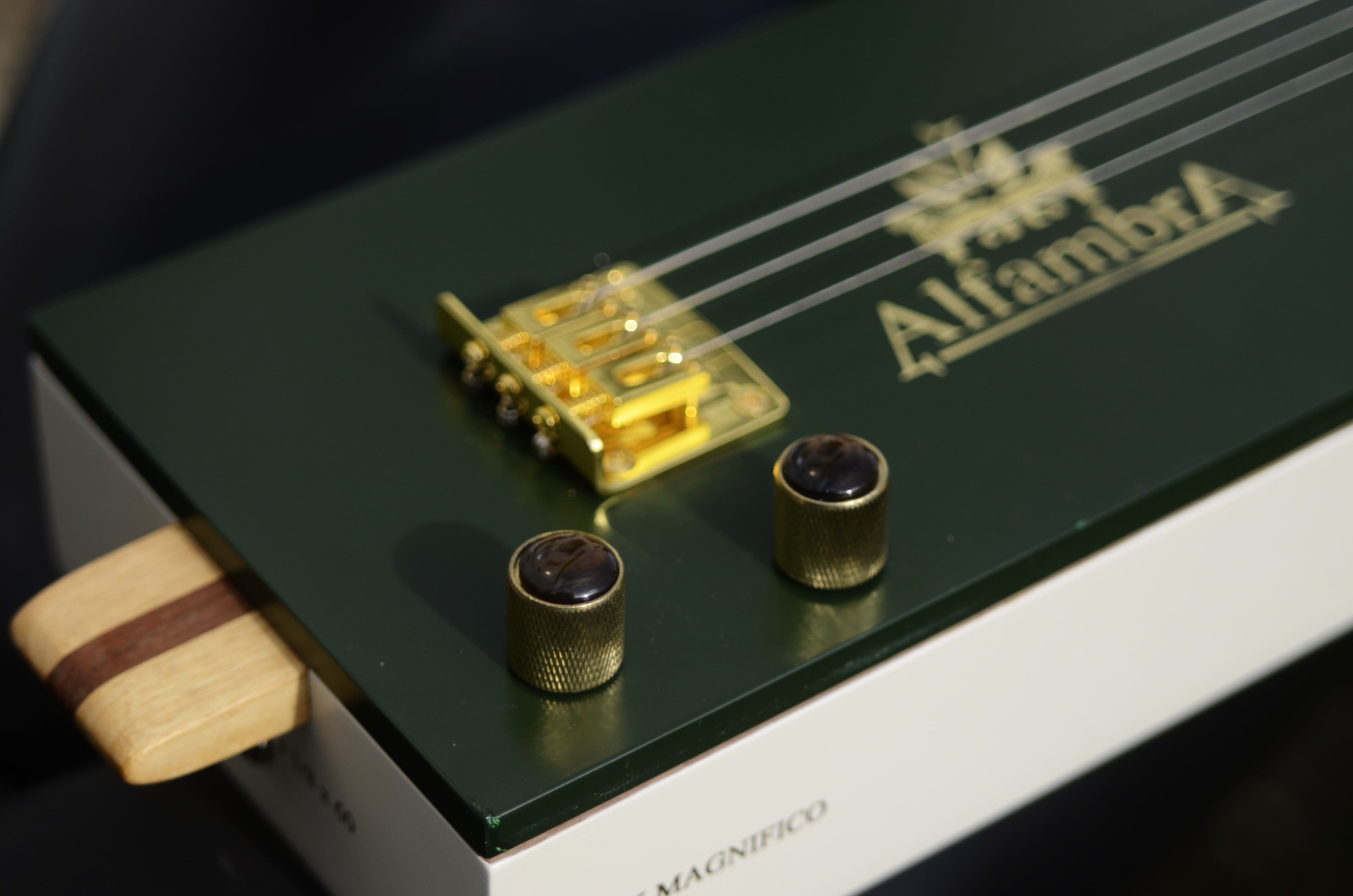 cigarbox #6 Alfambra Lipstick