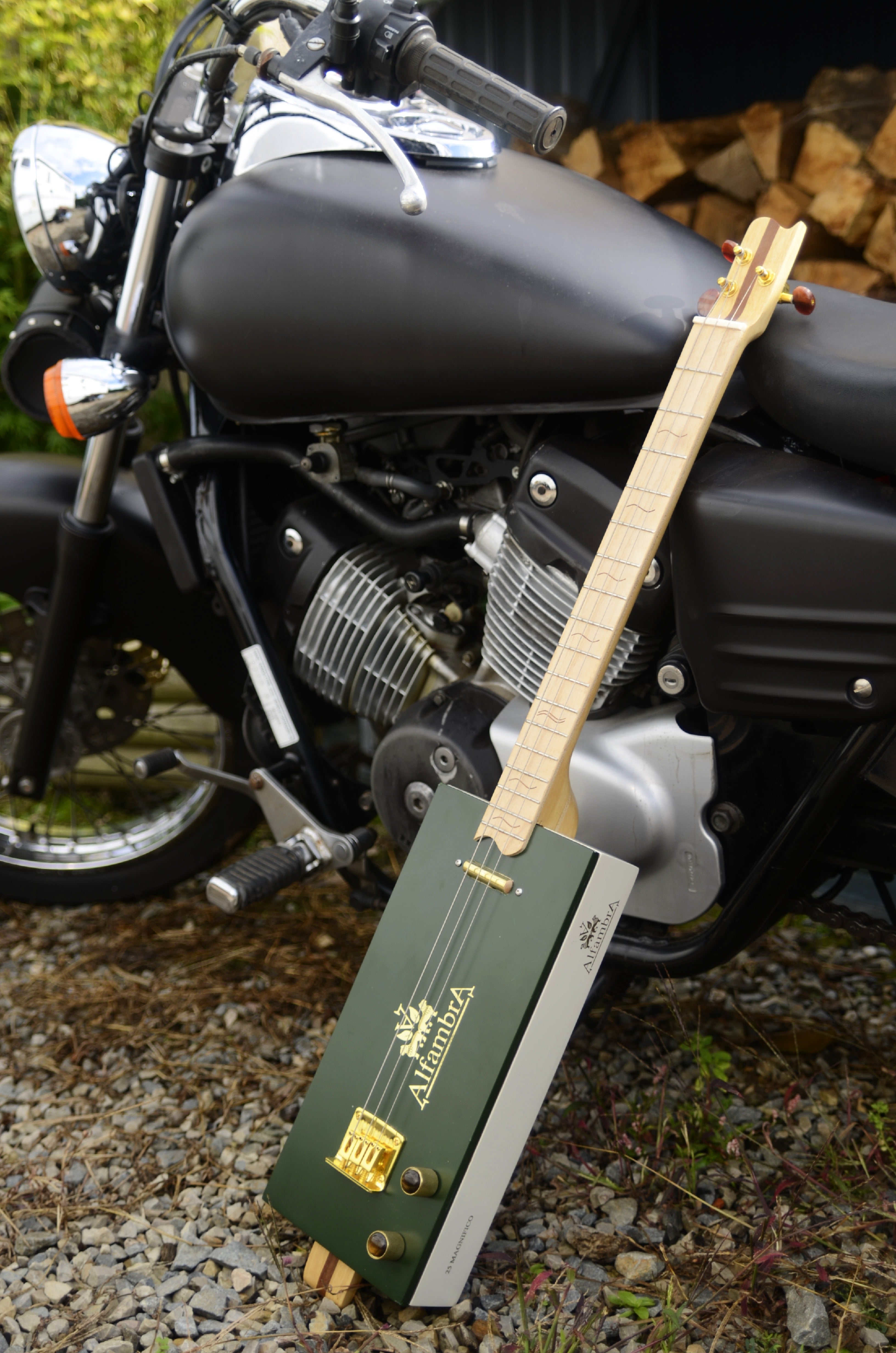 cigarbox #6 Alfambra Lipstick